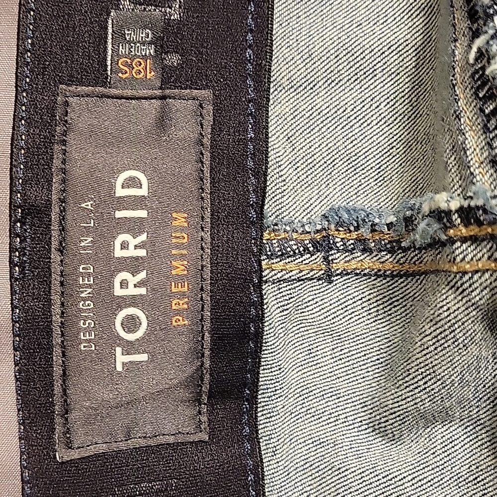 Torrid Jeans - Picture 3 of 4